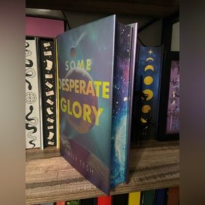 Illumicrate some desperate glory